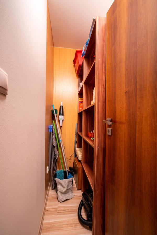 Apartment Emilka Tale-Wellness 5 Min-Balcony-Hiking-View Horna Lehota Bagian luar foto