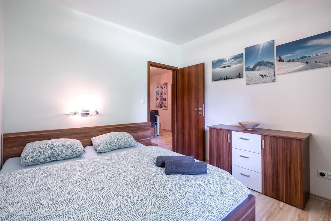 Apartment Emilka Tale-Wellness 5 Min-Balcony-Hiking-View Horna Lehota Bagian luar foto